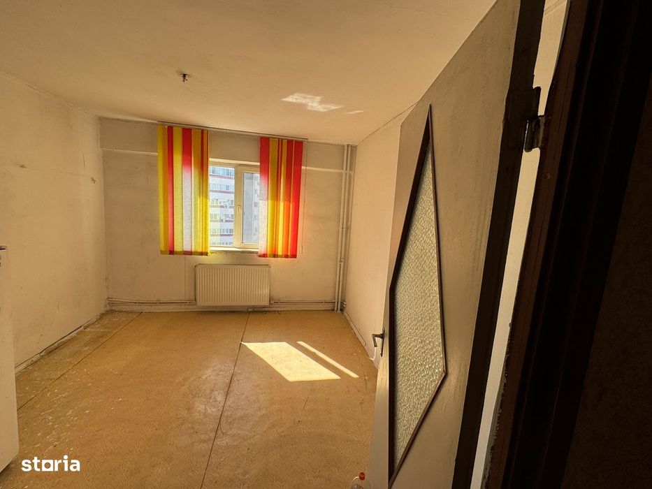 Apartament 4 camere, etaj 6, ultra central