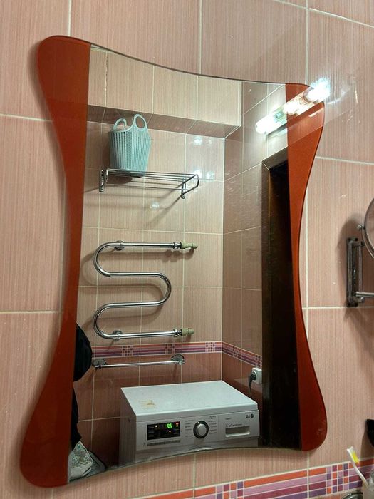 Зеркало в ванную комнату,