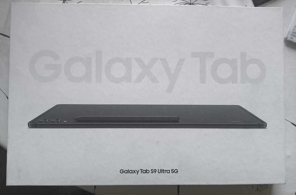 Продавам Samsung Galaxy Tab S9 Ultra 5G | 12GB RAM | 512GB | Graphite + Подарък чанта