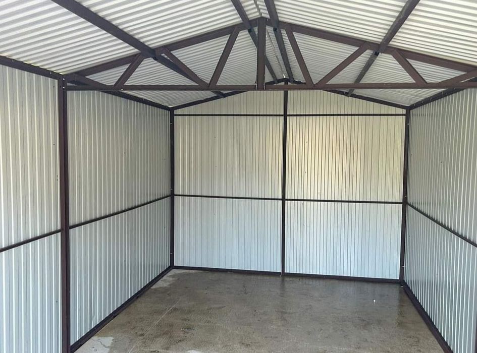 Vând Costrucția pentru depozitare sau garaj