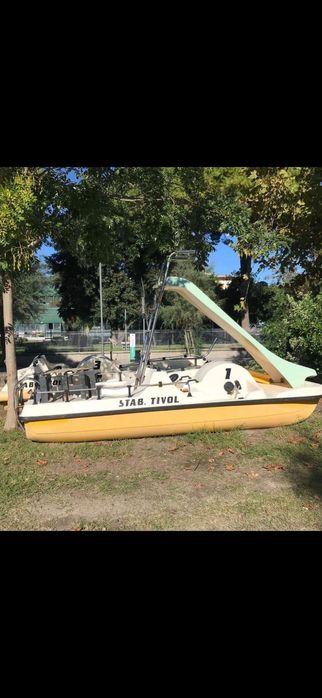 Hidrobiciclete MARTINI /  CAPRI 4 persoane