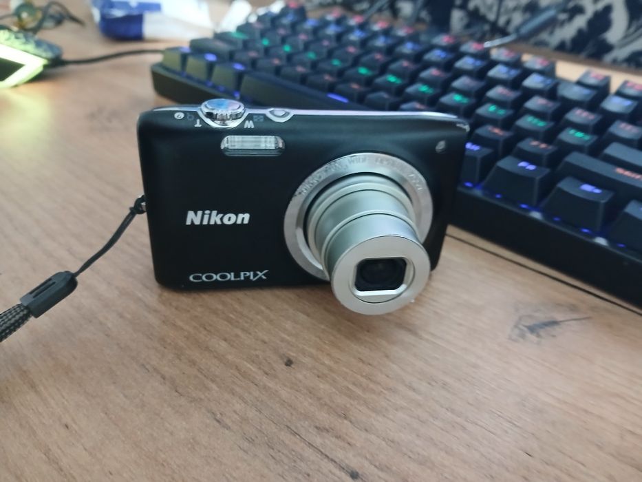 Nikon coolpix s2700