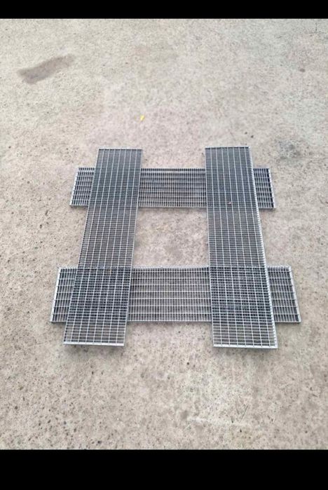 Trepte metalice și grătare galvanizate la diferite dimensiuni debitam