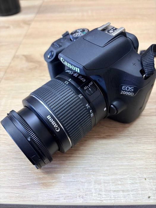 Canon EOS 2000D Aparat Foto