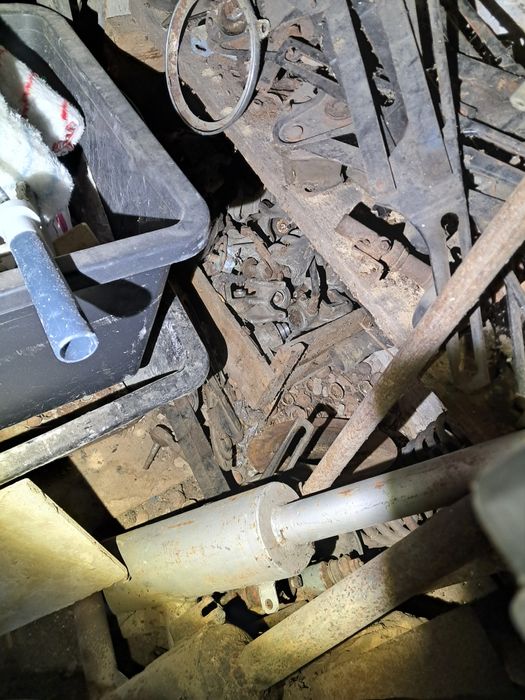 Piese Dacia 1100 Renault 8