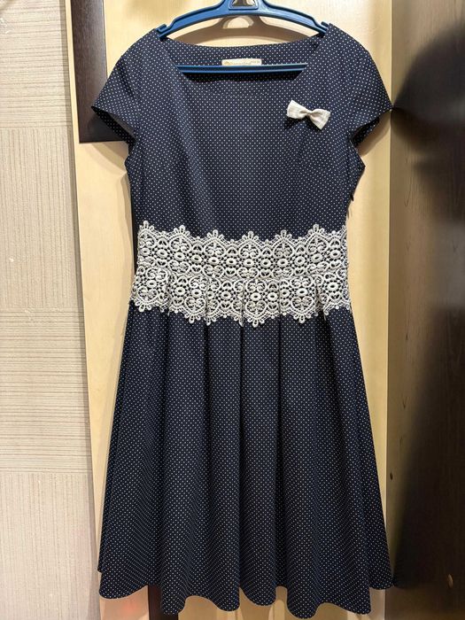 Продам платье б/у