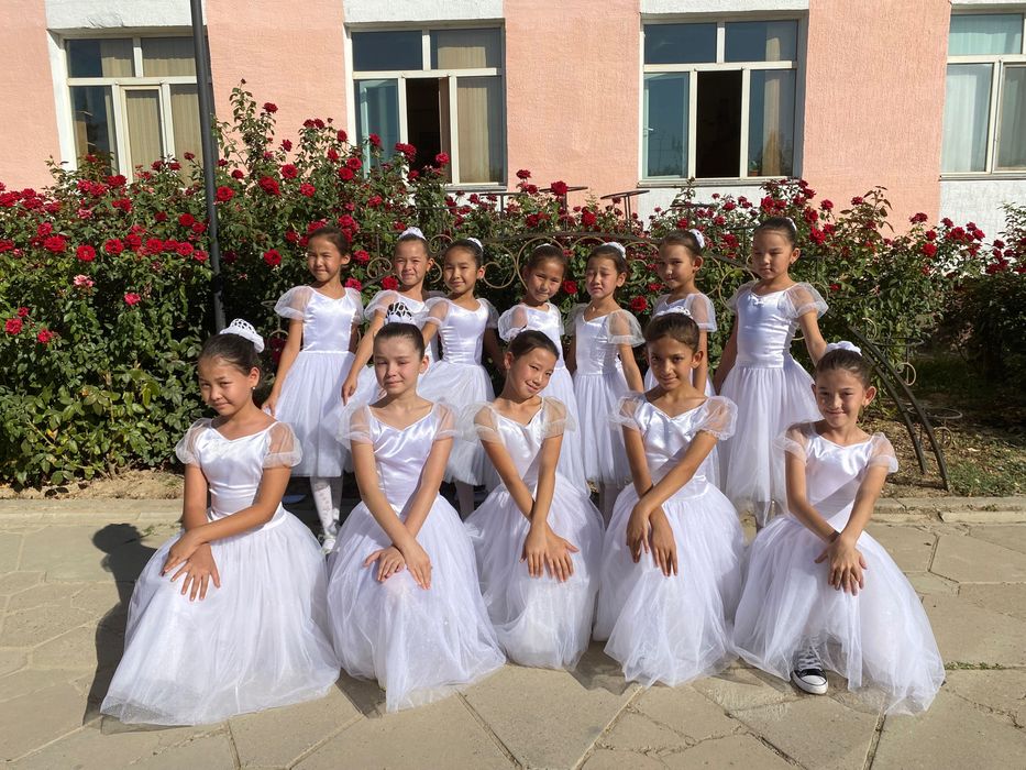 Ұлттық Би костюмдері сатылады