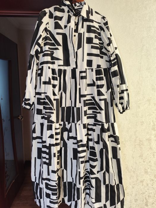 Продам платье , рубашку.