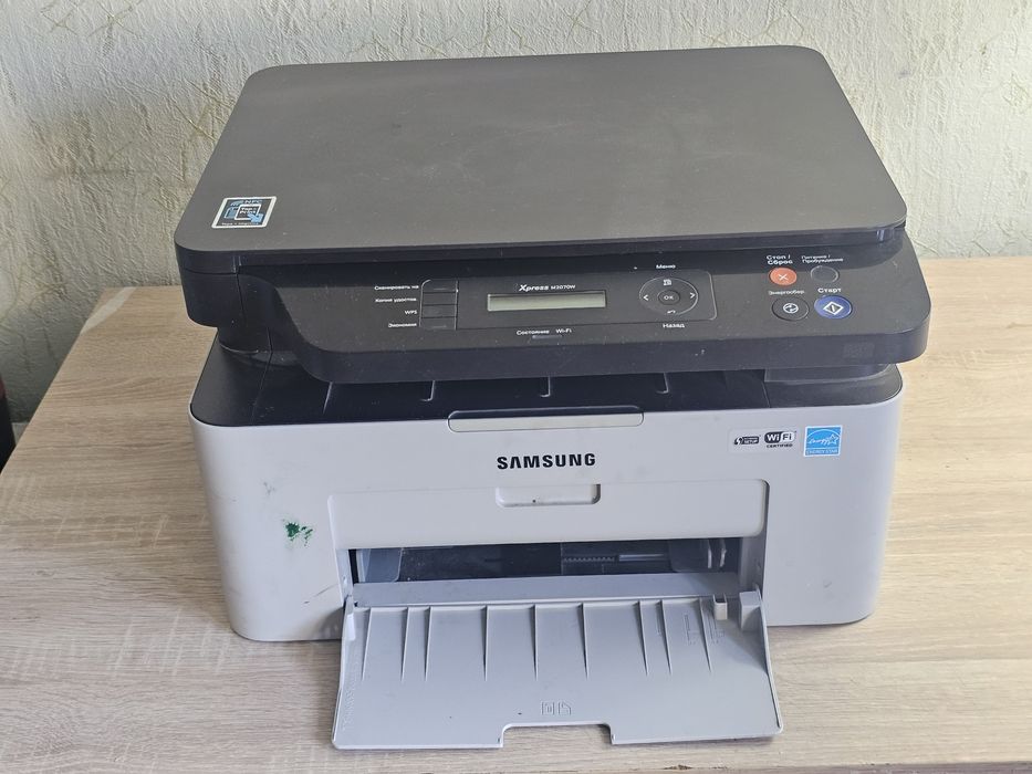 принтер Samsumg M2070W