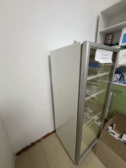 Холодильник фармацевтический