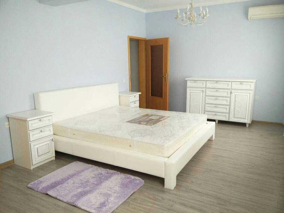Банковская! Айбека ул.пересечение Нукусская рядом Ж\К НРГ АЙБЕК 4\7\9