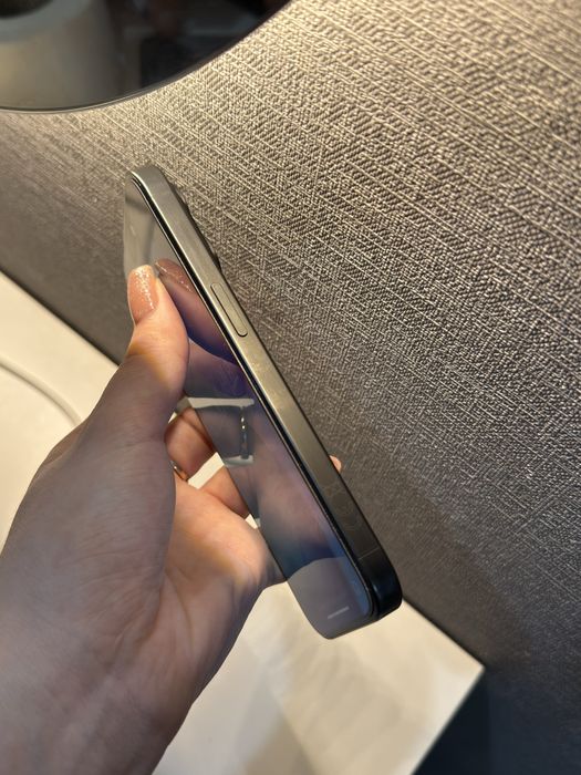 Iphone 15 pro black titan 128gb