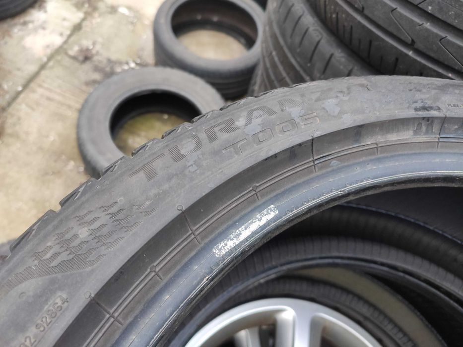 2бр Летни гуми 245 40 19 - Bridgestone - DOT 2022