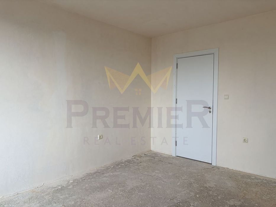 Продава се Тристаен апартамент в Поморие - 117 кв.м за 937 €/кв.м - Снимка #4