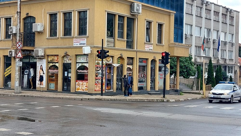 Отдава се магазин под наем