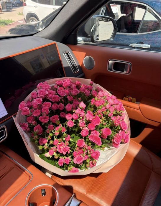 Букет из Кустовой розы 14 веток свежий
