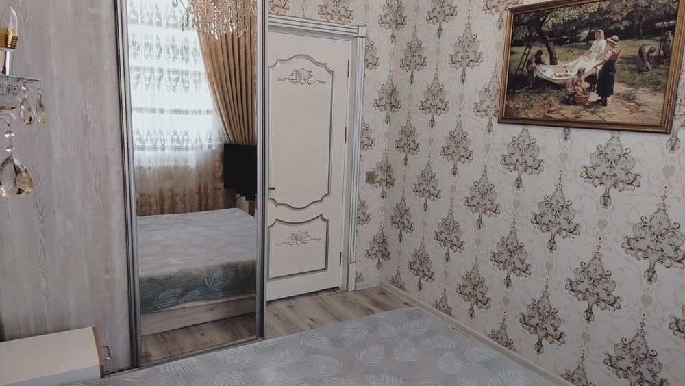 Продаётся квартира, ориентир 39 колледж, Аббос аптека. новостройка, дв