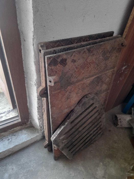 Продам чугунное онование для домашнего камина.