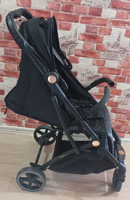 Продам детскую коляску