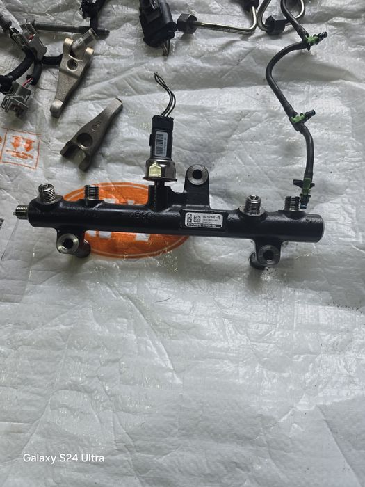 Injectoare kit injectie injector ford mk3 peugeout  citroen 2.0 delphi