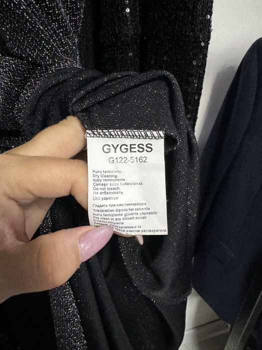 Вечерние платья