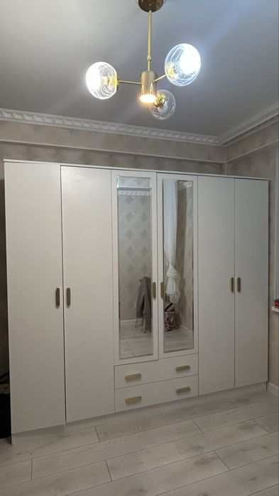 Продам шкаф-гардероб