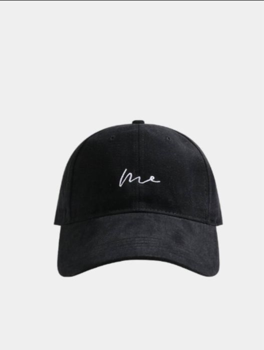 Кепка с надписям mee”