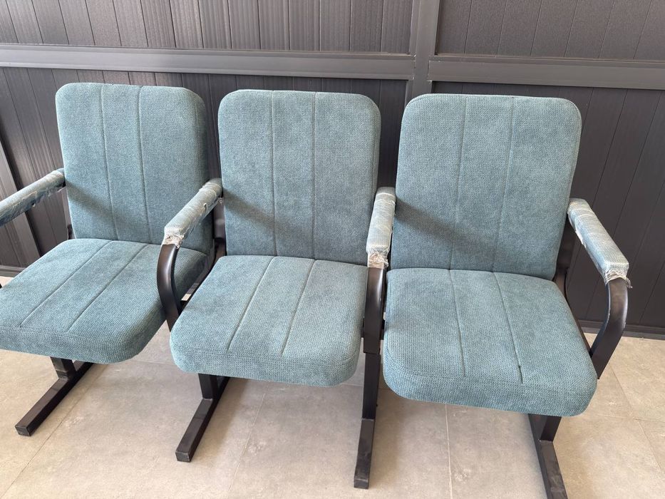 Кресло театралное, актив зал, конференция зали. Teatralnoe kreslo akti