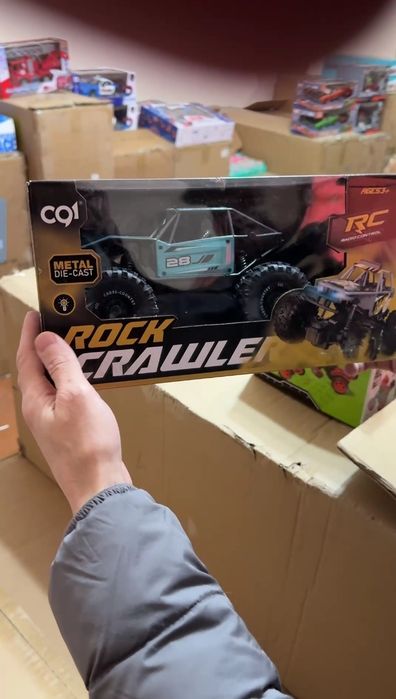 Cartoys. Yoʻltanlamas bolalar mashinasi.!