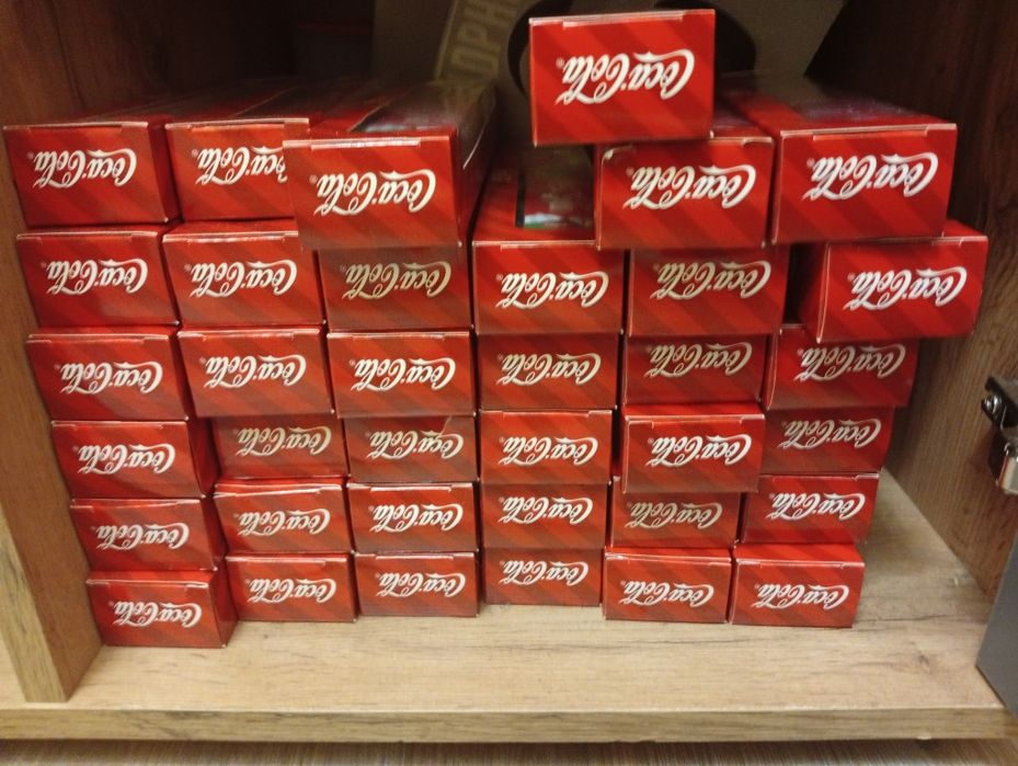 Продавам коледни камиони na coca cola