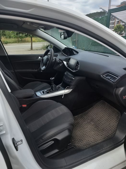 Продавам Peugeot 308, 2020 г. , 1.5 HDI, 131 к. с, Euro 6D!