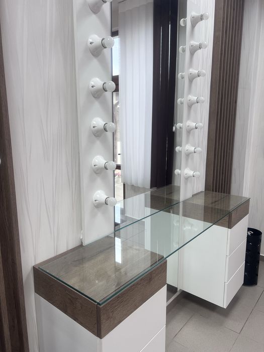 Тоалетка за грим