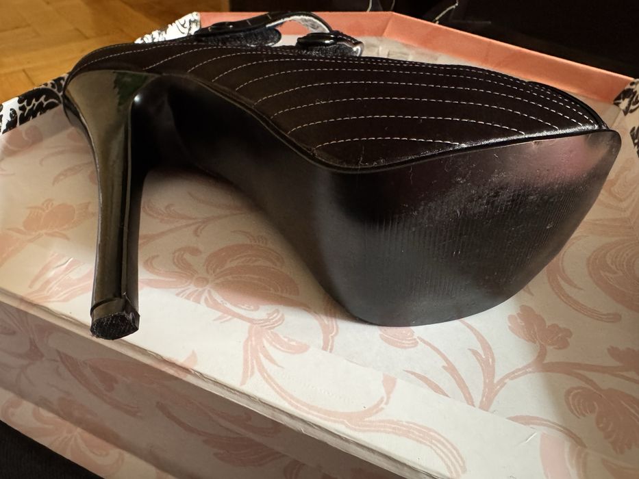 Обувки Bordello 36р-р, бижу на висок ток