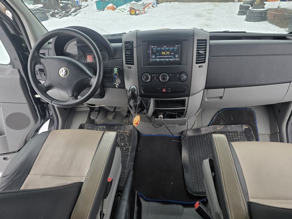 Vw crafter.  Mașina este in stare foarte bună, fără probleme!*
