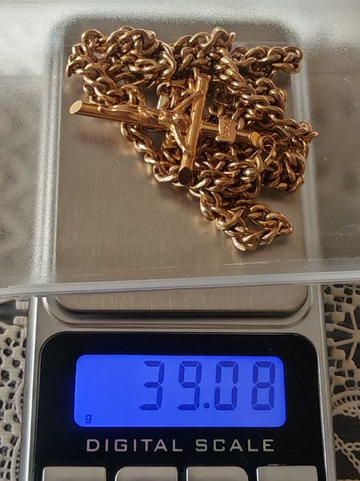 Продавам плътни  български златни  синджири 14к