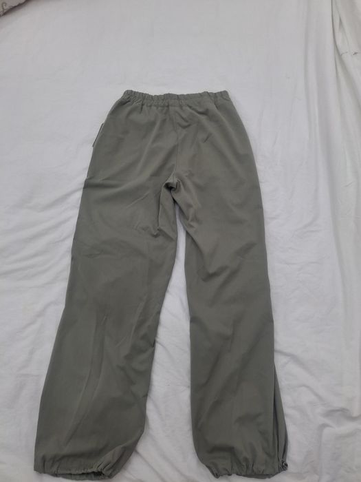 брюки-парашюты в цвете хаки