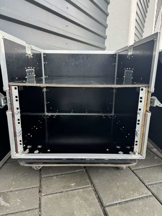 Rack- flight case 6U
