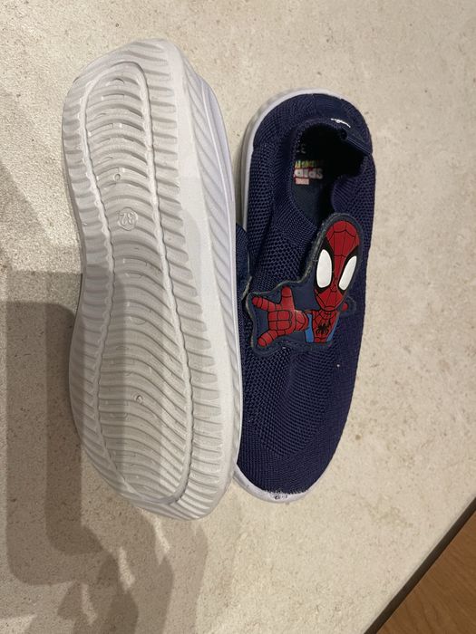 Детски пантофи за момче