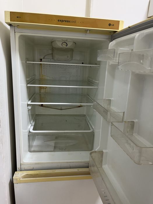 Продается холодильник