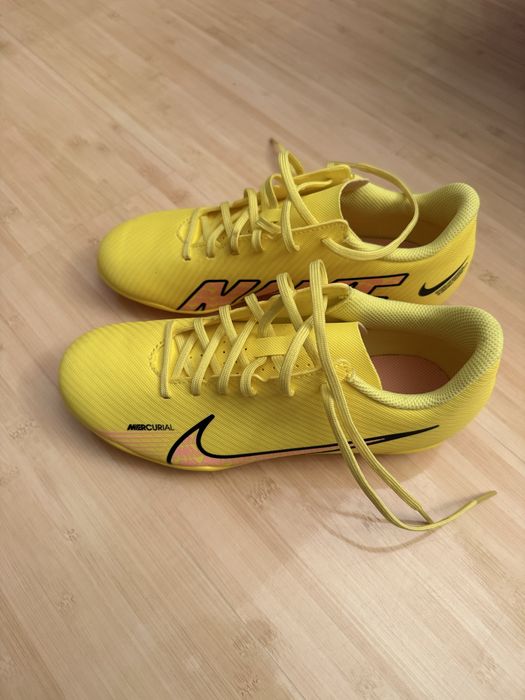 Adidași Nike Mercurial copii – mărimea 38 (24 cm) – galben neon – noi