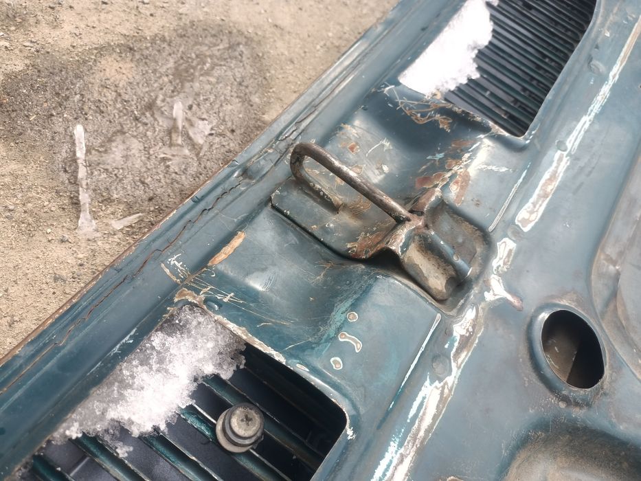 Жигули капот  майыспаган