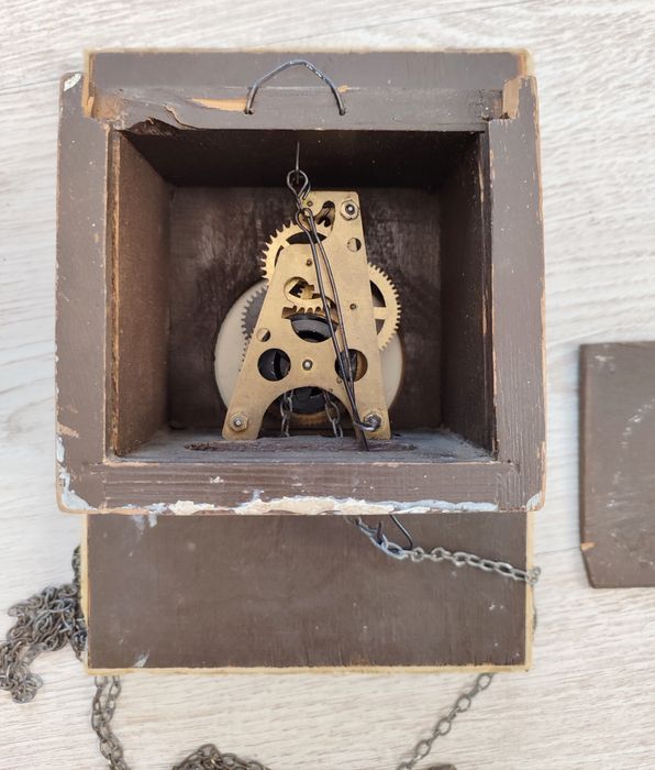 Часы ходики старинные