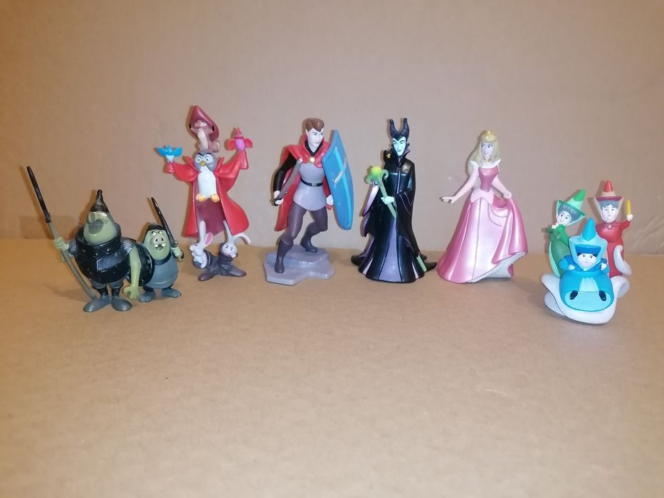 Aurora figurine disney