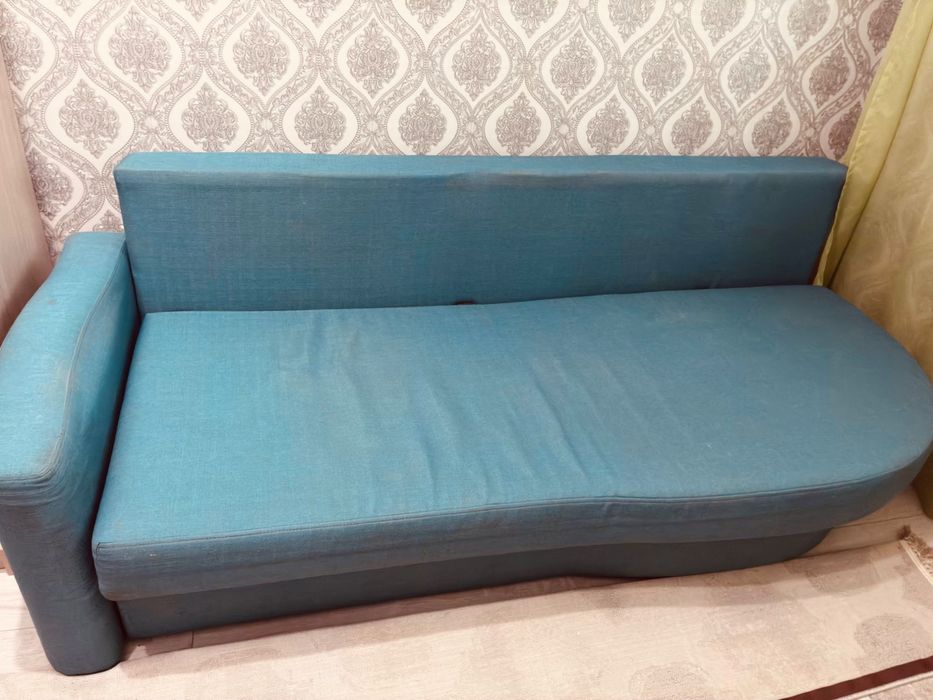 Продам спальный диван