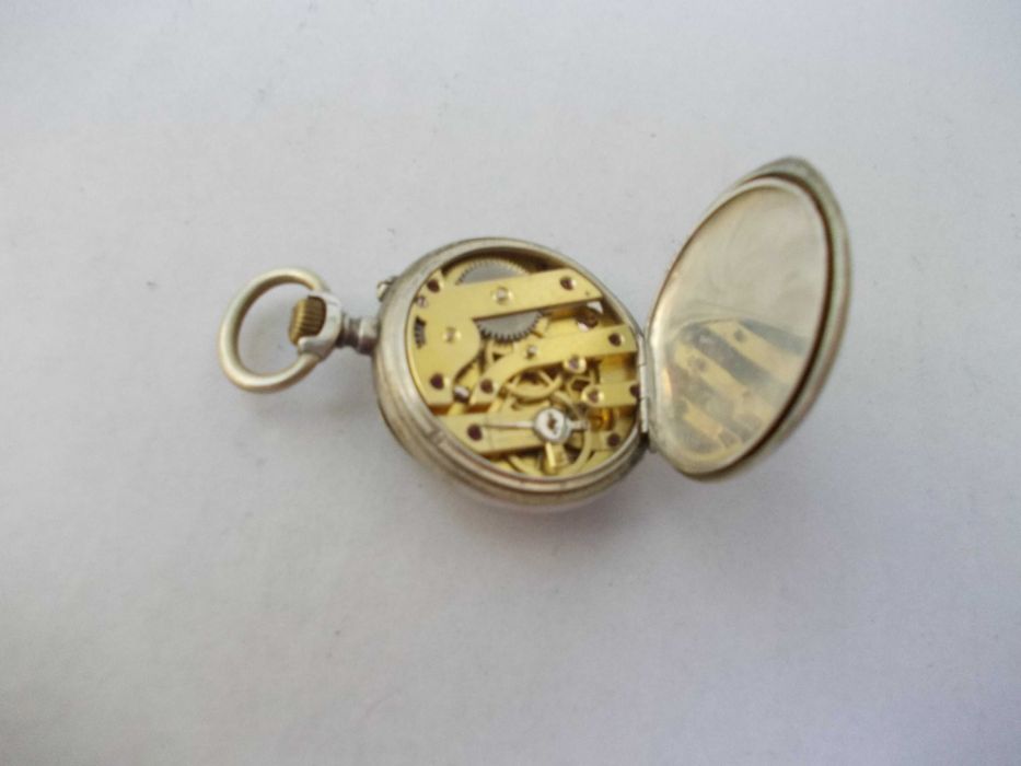 Ceas vechi de buzunar defect din argint H