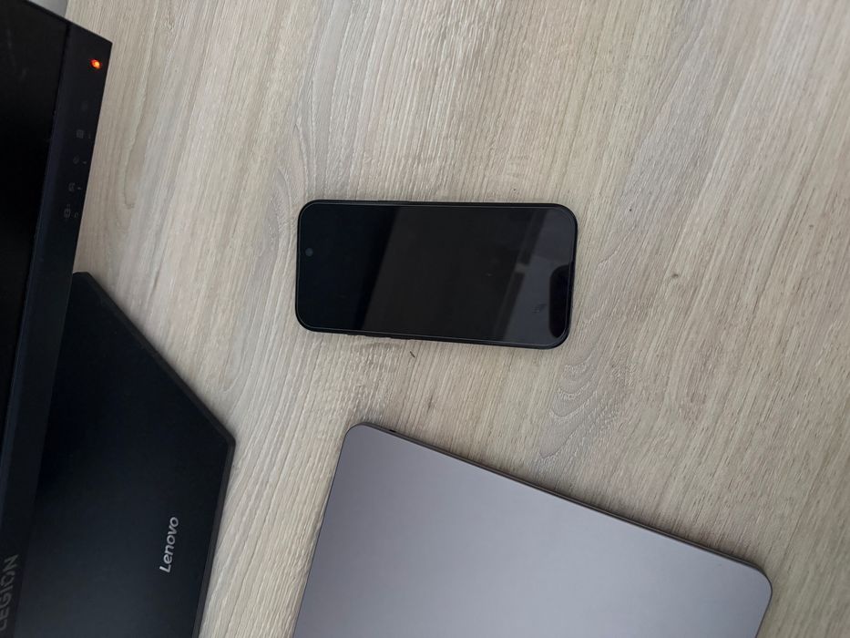Iphone 15 256GB.