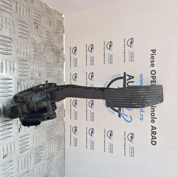 Pedala acceleratie Opel Meriva B facelift