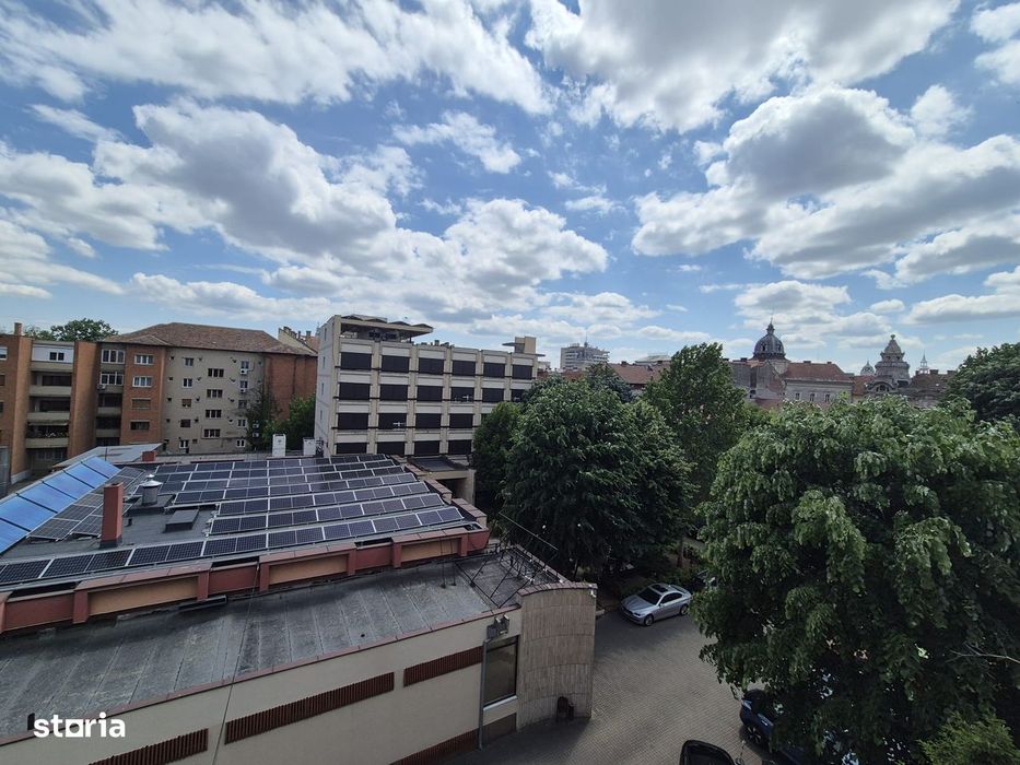 Apartament 4 camere, ultracentral Arad, comision 0