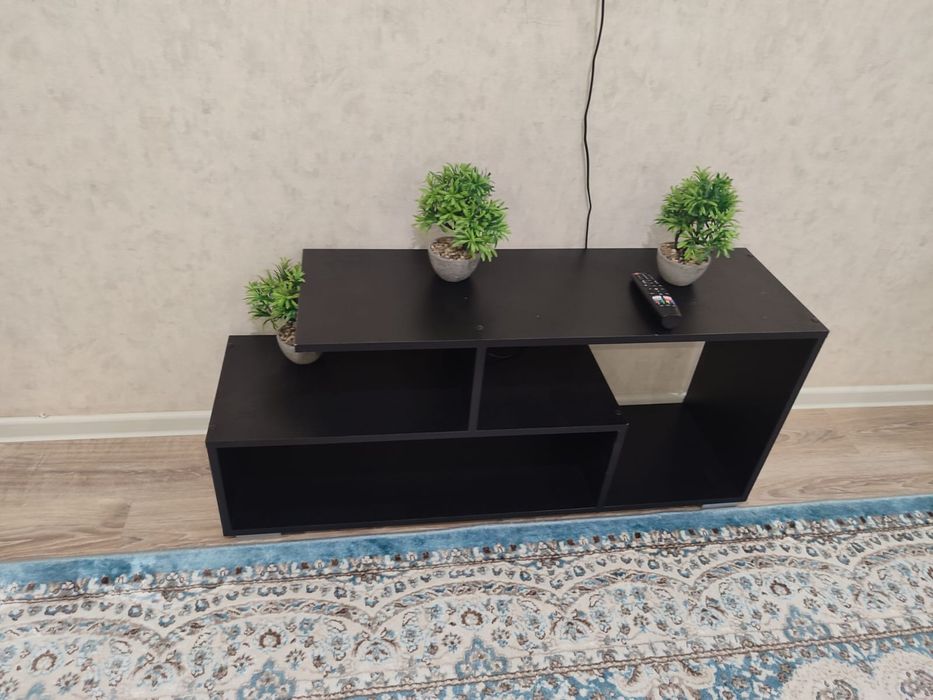 Тумба современная под телевизор