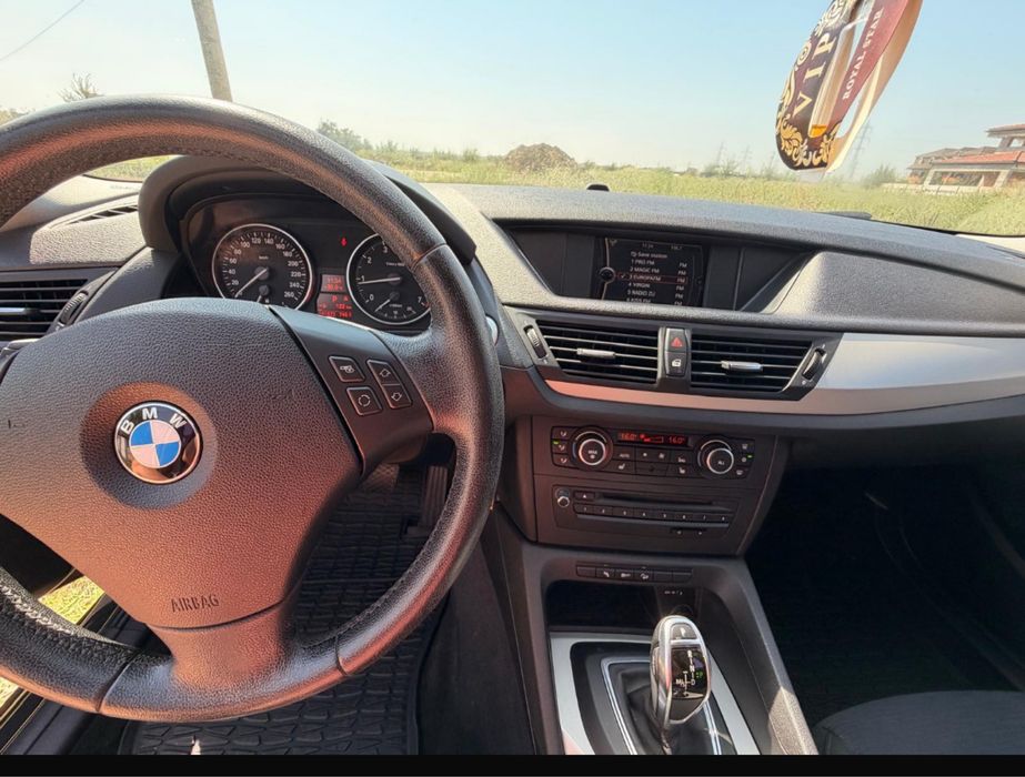 BMW X1 2015 — imagine 4